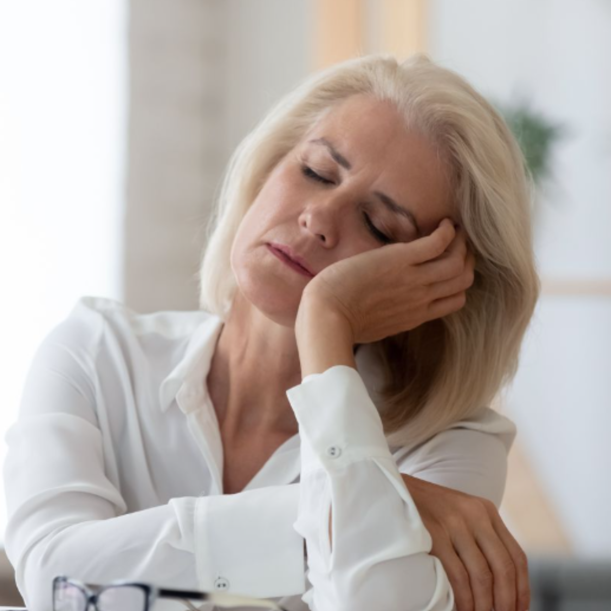 Únava po čtyřicítce: proč vzniká a co s ní konečně udělat